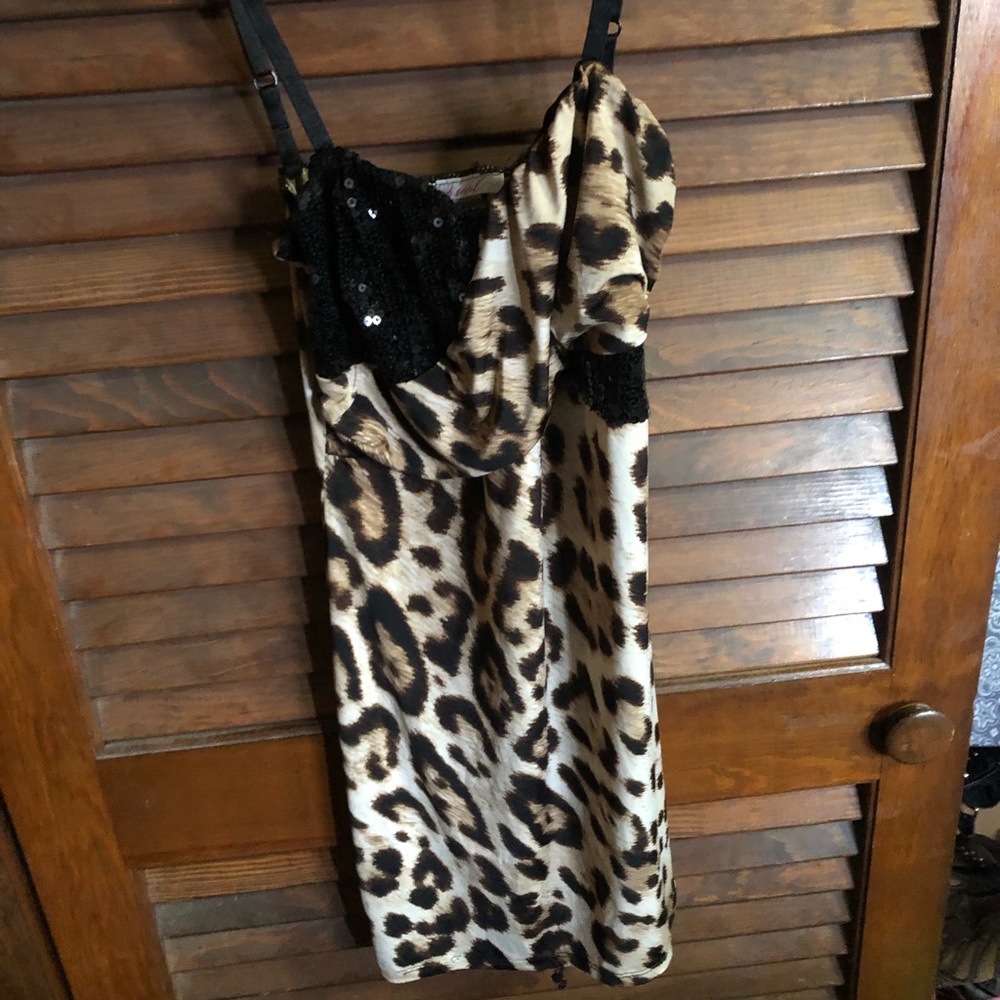 Cheetah top